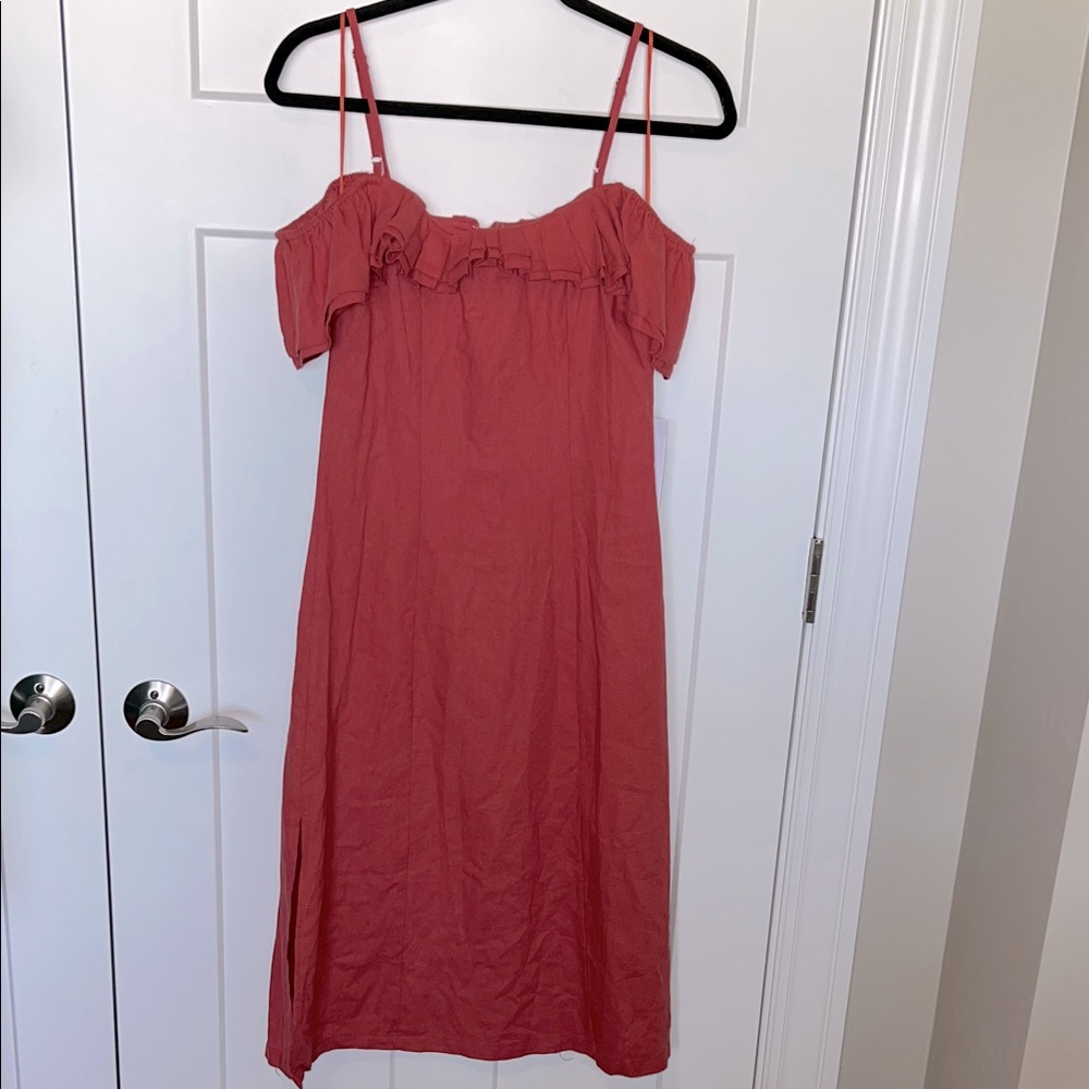 NWT Rosevelvet Off-Shoulder Ruffle Linen Midi Dress